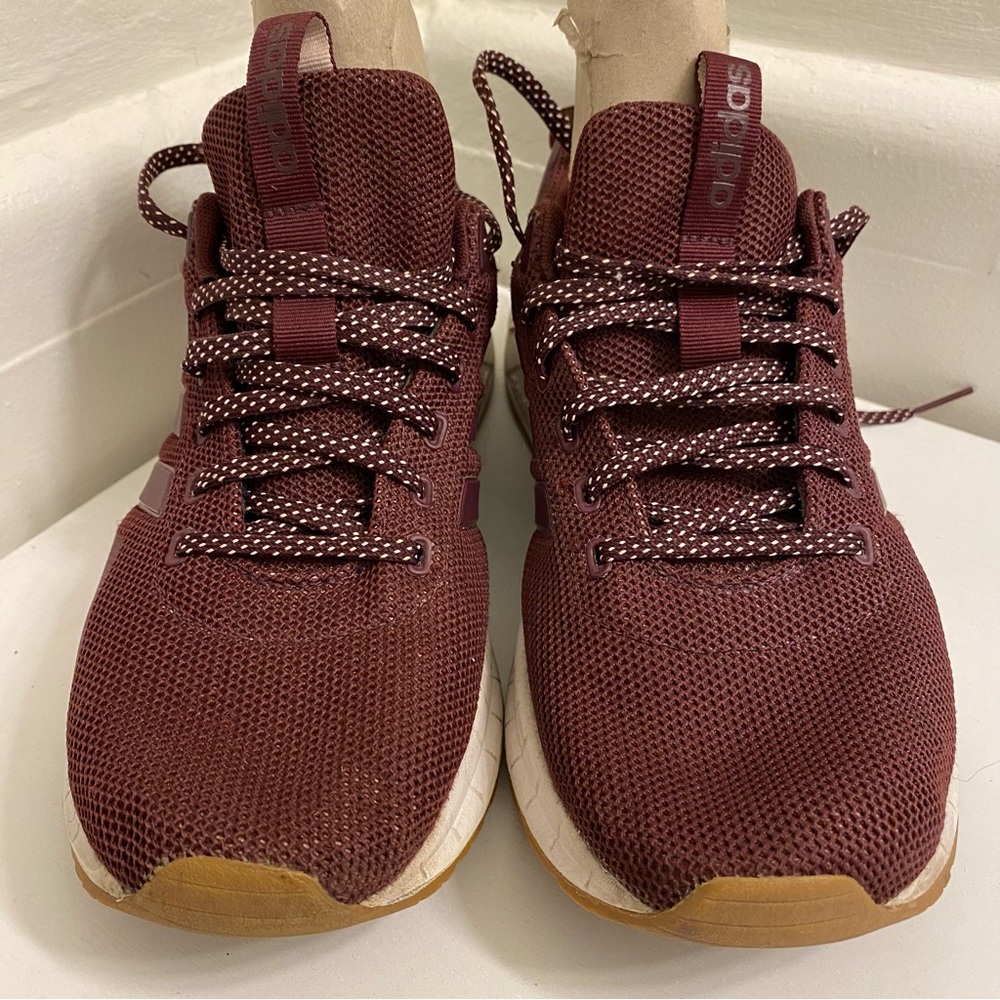ADIDAS QUESTAR RIDE - Womens Athletic Shoes - Color Dark Red Wine - Size 9